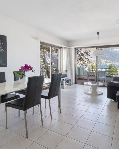 Living area suite