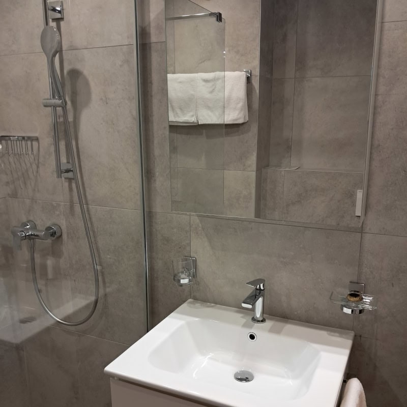 Salle de bains (rénovée)
